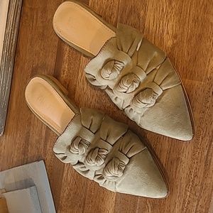 Mi.iM Jenelle Knotted Pointed Mules size 7